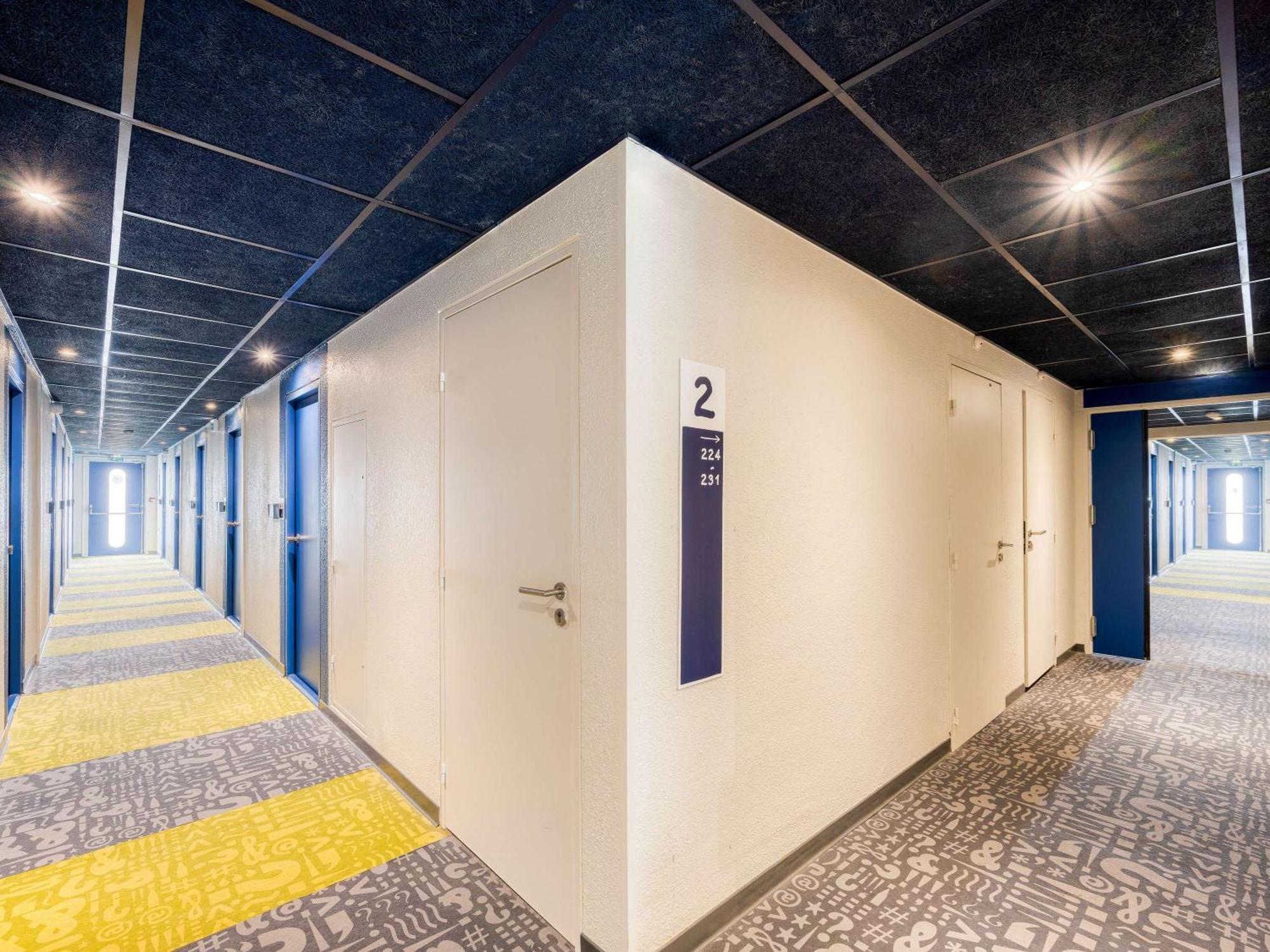 Ibis Budget Versailles - Trappes Ngoại thất bức ảnh